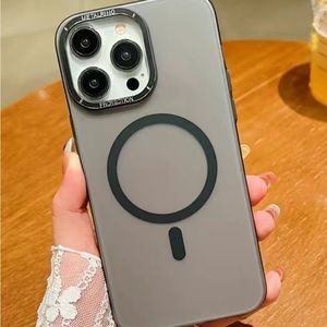 iphone 15 pro max charging case